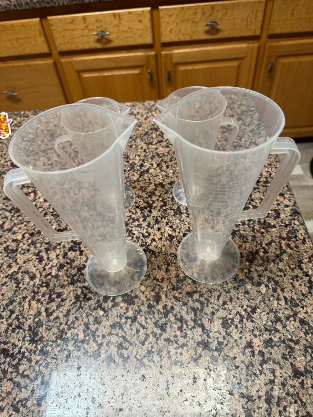Set of 4 Clear Plastic Measuring Pitchers